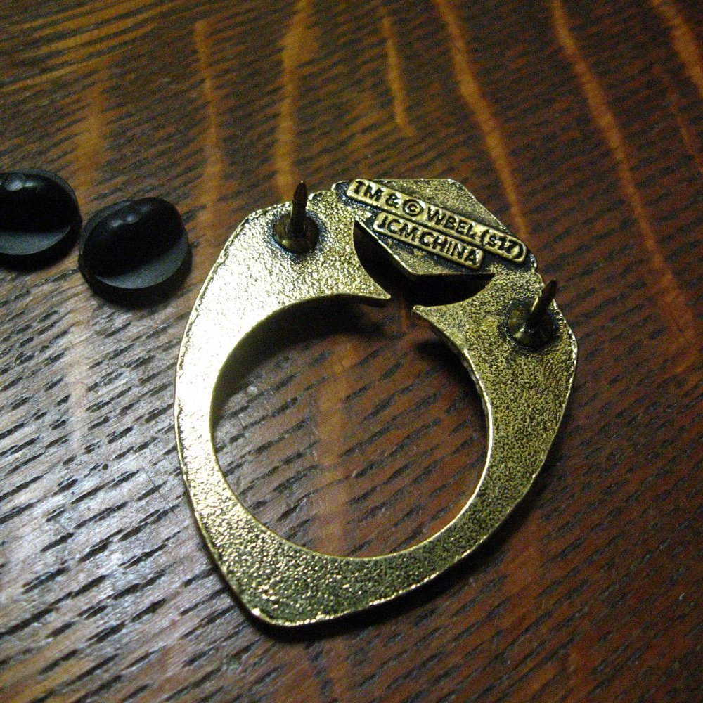 Harry Potter Vintage Lapel Pin - Picture 3 of 4